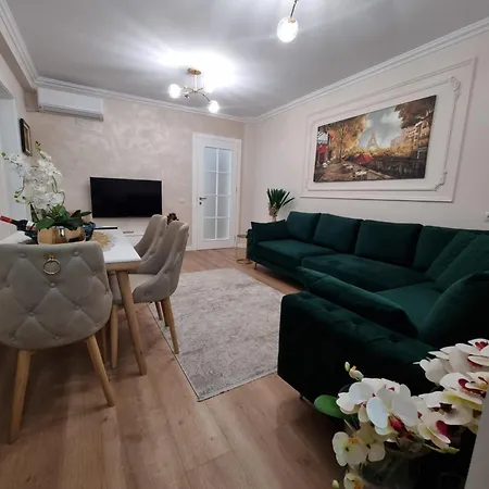 Apartment Emeraldapartament